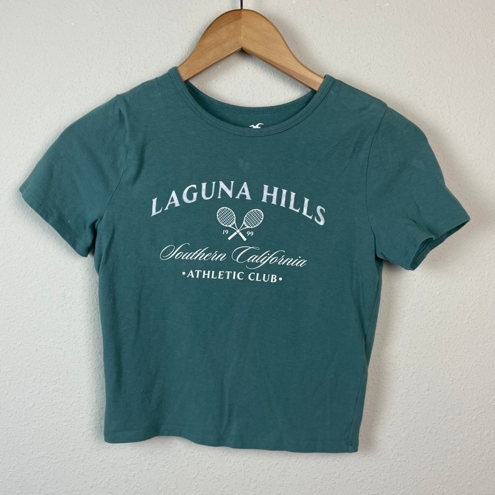 Hollister Graphic Tee Women Small‎ Teal Laguna Hills Tennis Athletic Club Crop